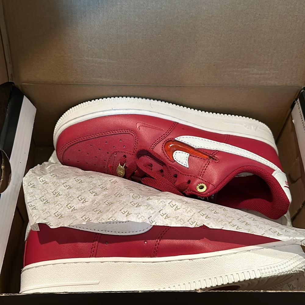 Women’s Nike Air Force 1 “Valentine’s Day”